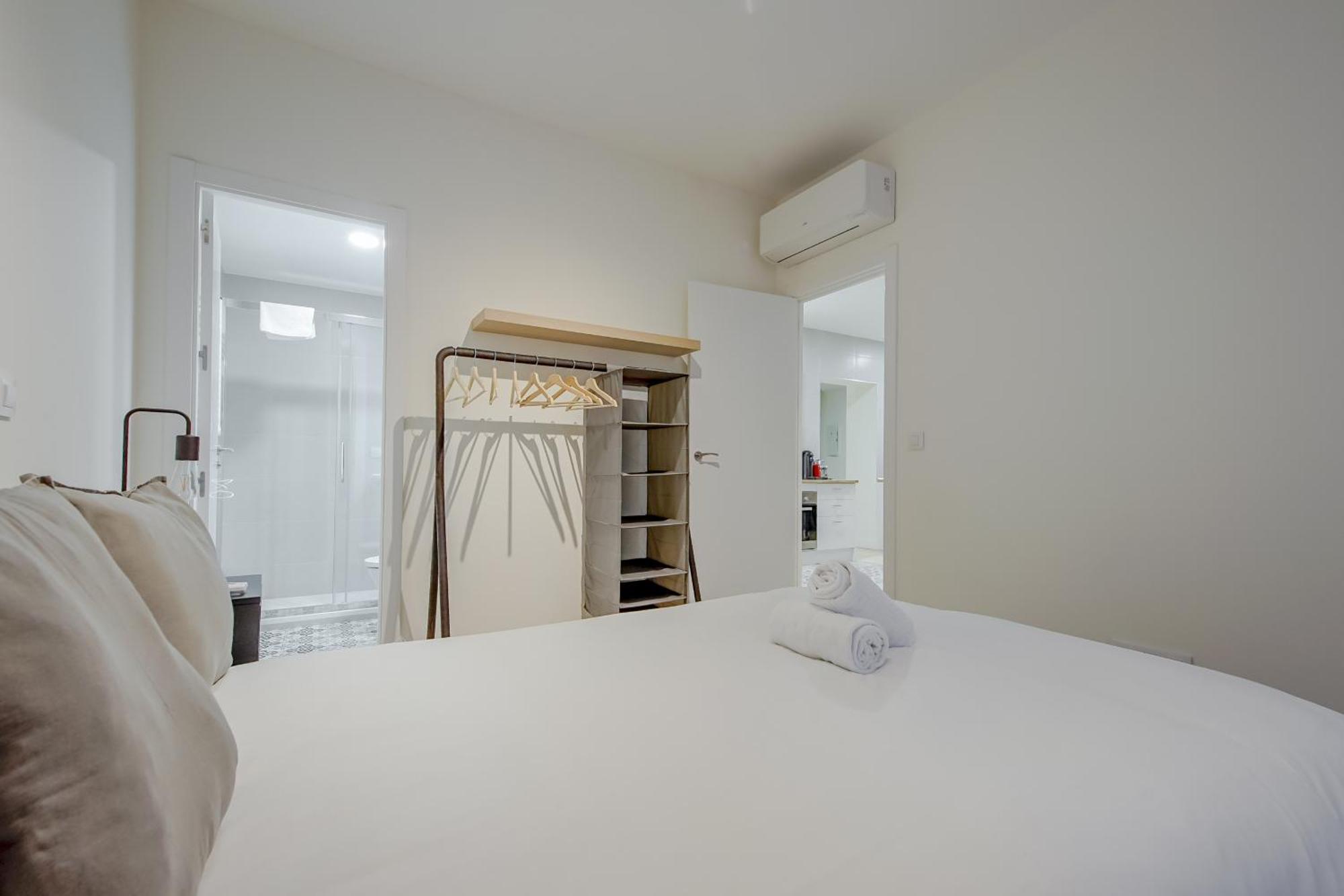 Cozy&New Apartment Para 6Pax En La Plaza De Tirso - Madrid E1 Exterior photo